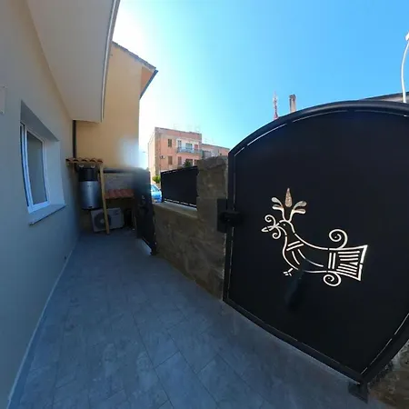 Pensjonat Santantioco Red With 2-way Air Con SantʼAntìoco