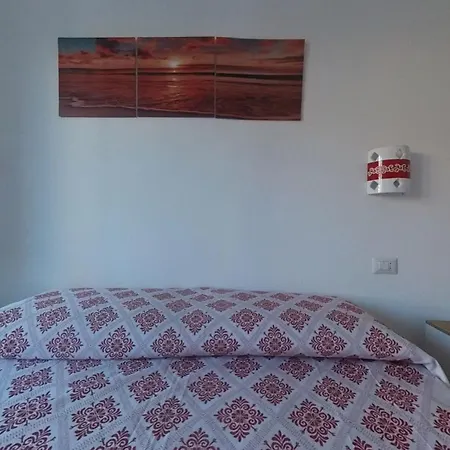 Pensjonat Santantioco Red With 2-way Air Con SantʼAntìoco